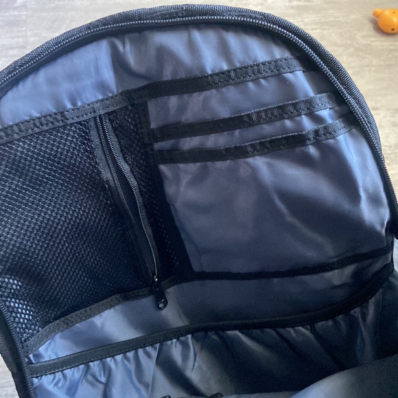 Adidas backpack - Picture 3 of 4